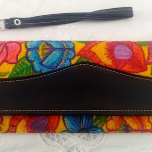 cartera artesanal. Cartera. Cartera para Mujer. Cartera Artesanal. Clutch Mexicano Colorido. Monedero Tradicional Mexicano. envío gratis. Precio: