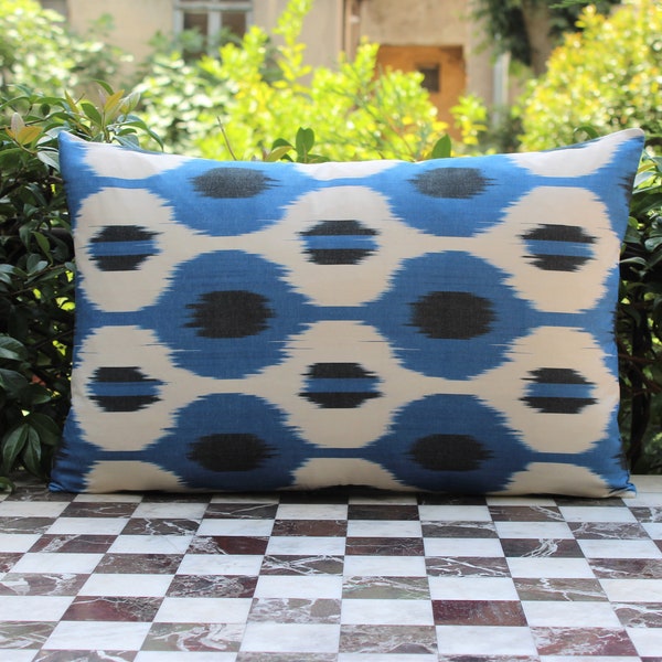 ikat Pillow Cushion Cover Blue White Black 16"x24" (40x60 cm) Electic Decor Ikat Pillow Case Cotton ikat Zippered Bohemian Lumbar ikat