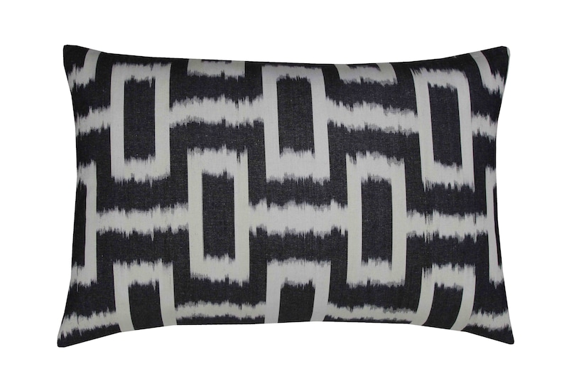ikat Pillow Cushion Cover Labyrinth White Black 16x24 Electic Decor Ikat Pillow Case Cotton ikat Zippered Bohemian Lumbar ikat 40x60 cm