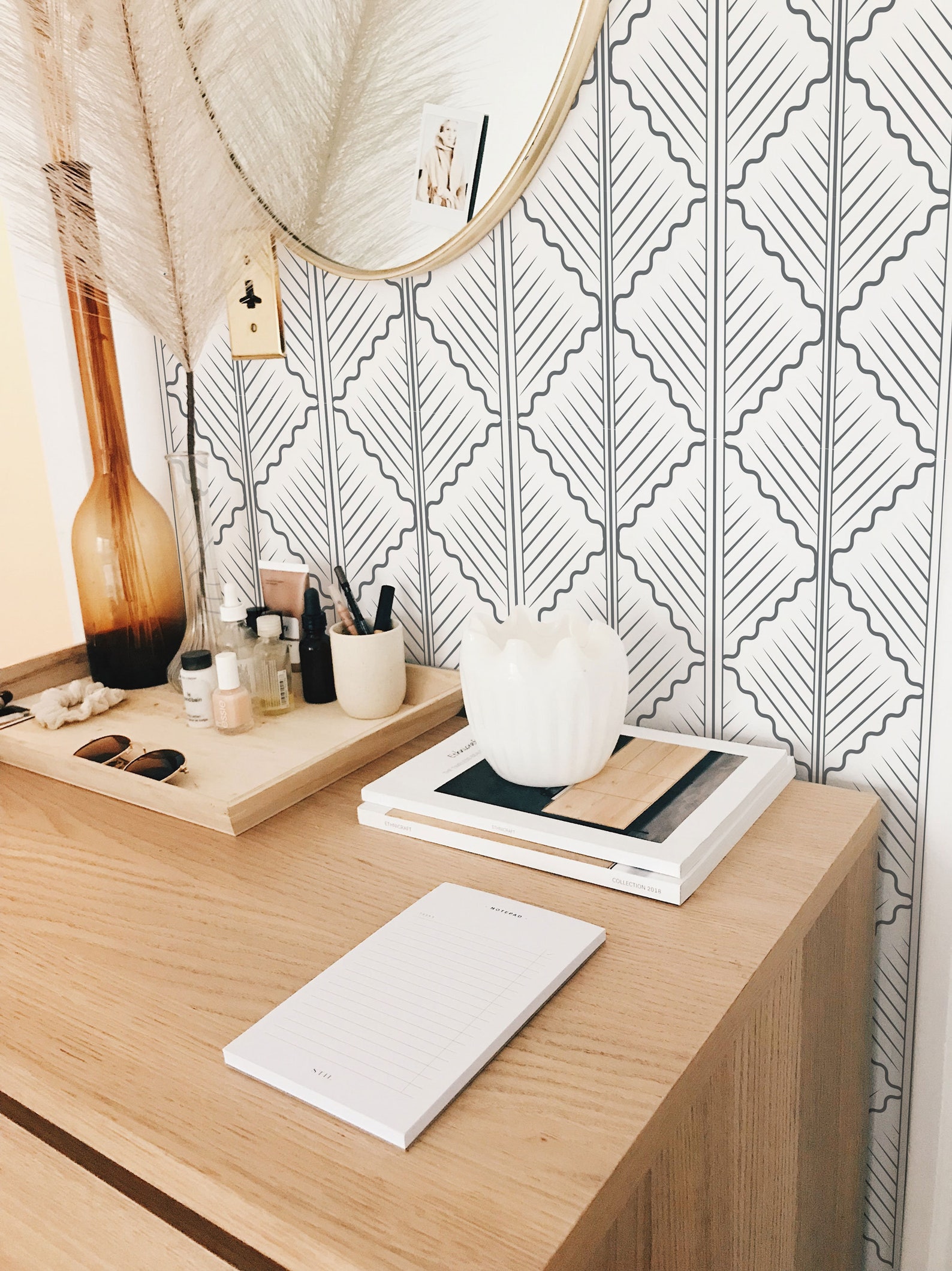 Quatrefoil Peel and Stick Wallpaper Art Déco Inspired Etsy