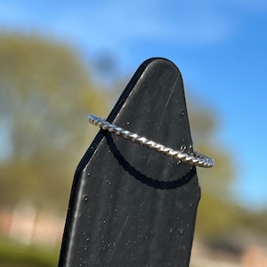 Silver Twist Ring, Sterling Silver Ring, Ring for Wife, Ring for Girlfriend, Promise Ring, Anniversary Ring, Engagement, Stacking Ring