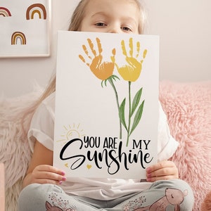 You Are My Sunshine Handprint Craft, impressão de arte de impressão de mão de dia das mães, impressão de mão de flor de sol de dia das mães para impressão, presente de crianças, cartão DIY