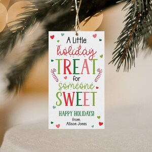 Een vakantietraktatie voor iemand lief label, bewerkbare kerstcadeaukaartjes afdrukbaar, koekjeslabel voor leraar, label kersttraktatie in de klas, gunsttags