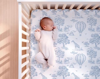 Blå Toile Spjälsängslakan Pojke, Safari Babysängkläder Pojke, Mini Spjälsänglakan, Babysängkläder Pojke, Blå Toile Spjälsängkläder, Safari Djur Barnrumsinredning