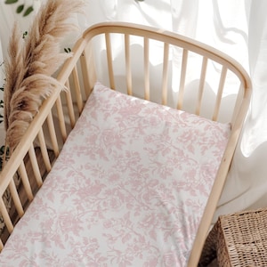 Pink Toile Crib Sheet, Toile De Jouy, Baby Girl Bedding, Pink Floral Bedding, Mini Crib Bedding, Fitted Crib Sheet, Vintage Nursery Bedding