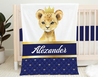 Personalisierte Löwen-Babydecke, Safari-Babydecke, Löwe-Kinderzimmer, Baby-Decke, Baby-Duschegeschenk, Löwe-Krippenbettwäsche, Prinz-Marineblau
