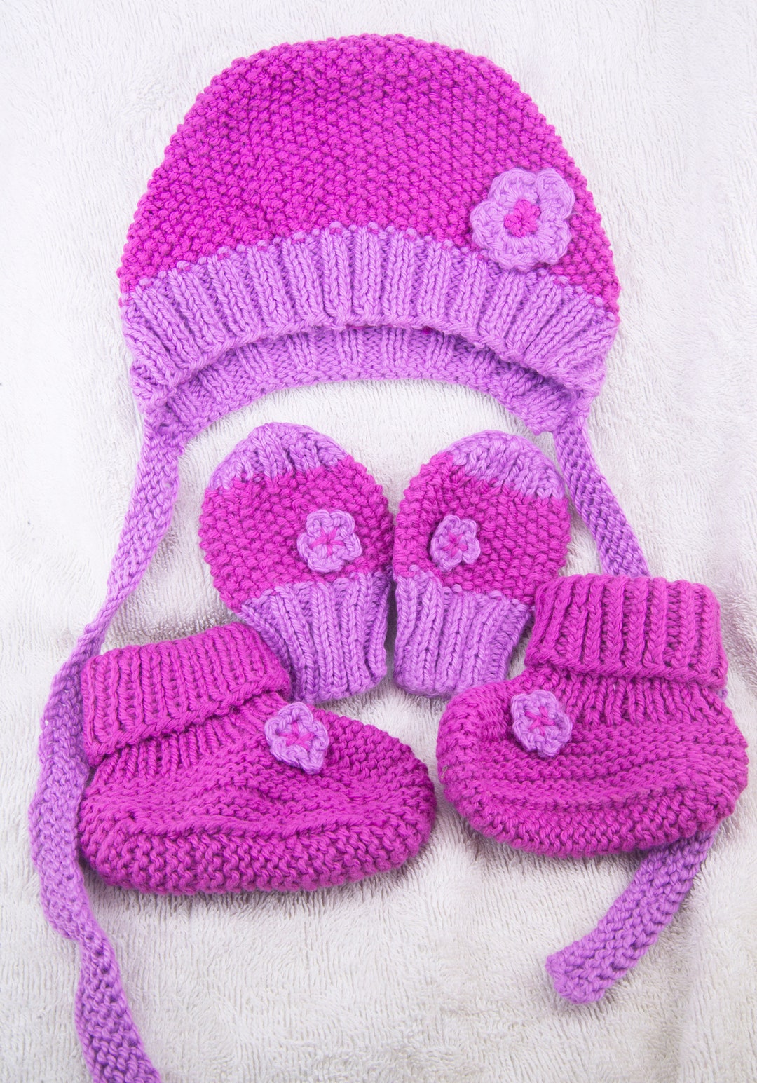 Baby Gift Set, Gender Neutral Baby Booties, Booties and Mittens