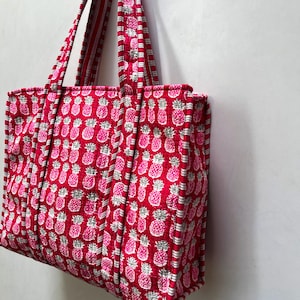 Sac matelassé en coton brodé, sac fourre-tout à imprimé bloc pour femme, sac de voyage bohème, sac à main porté épaule fait main, grand sac de week-end fleuri, demoiselle d'honneur