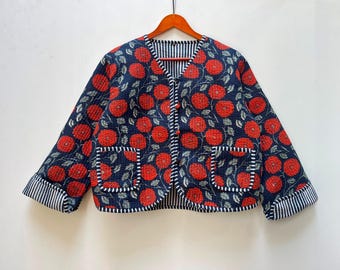 Giacca trapuntata in cotone con stampa a blocchi fatta a mano: stile kimono boho