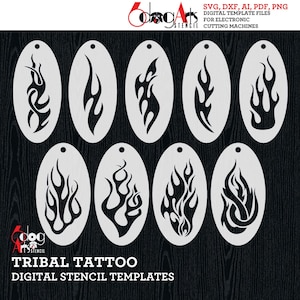 Puede incluir: Ocho diseños de tatuajes tribales en forma de llamas. Los diseños son en blanco y negro y están sobre un fondo de madera oscura. Los diseños son para usar con máquinas de corte electrónicas. SVG, DXF, AI, PDF, PNG.
