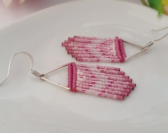 Pink Beaded Small Fringe Earrings with Miyuki Delica Beads/Fringe Triangle Earrings/Handwoven Beaded Earrings/Romantic Earrings/Greek