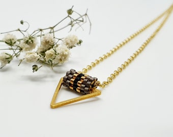 Gold Triangle Necklace/Short Necklace/Miyuki Delica Necklace/Dainty Gold Necklace/Geometric Necklace/Layering Necklace/Little Triangle