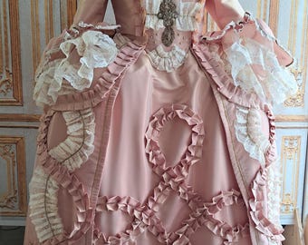 ローブ・ア・ラ・フランセーズ 18 世紀の衣装の再現 - Etsy 日本