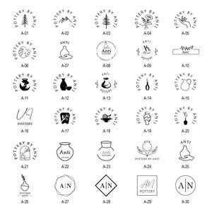 Könnte beinhalten: Eine Sammlung von Schwarz-Weiß-Logos für "Pottery by Anti". Die Logos zeigen verschiedene Illustrationen, darunter Bäume, Berge und Keramik. Jedes Design ist mit einer eindeutigen Kennung wie A-01, A-02 usw. versehen.