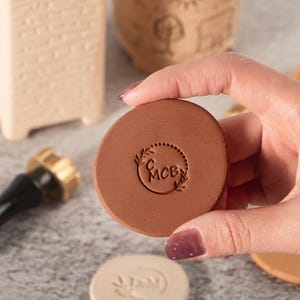 Sello de arcilla con nombre personalizado, sellos de cerámica con letras personalizadas, sellos de arcilla polimérica con firma, regalo de cumpleaños para alfareros, molde de latón para arcilla