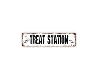 Treat Station Sign with Paw Prints | Pet Feeding Station Dog Bowl Area Sign | Metal Indoor or Outdoor Sign for Dogs Puppies