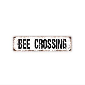 Bee Crossing Sign | Metal Beekeeper Warning Sign for Apiary, Bee Yard, Farm, Garden | Honey Bee Area Outdoor Decor