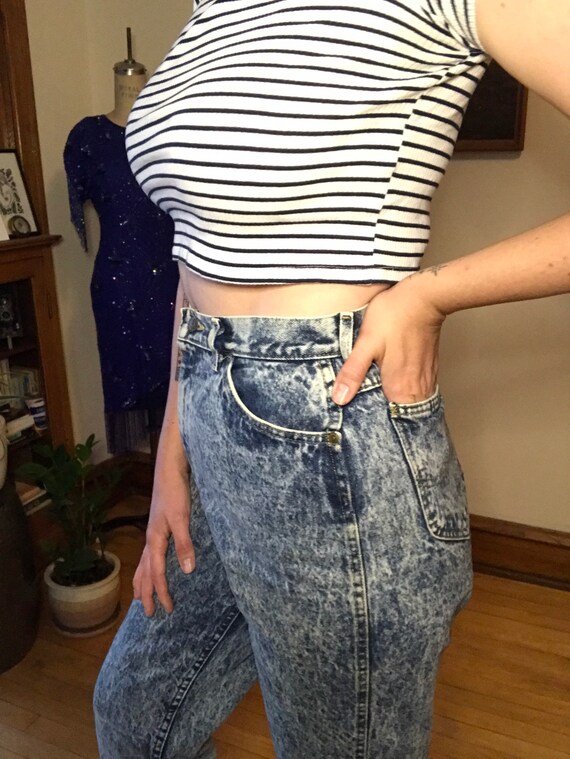 Vintage 80's - Acid Wash Tapered Mom Jeans by Lee