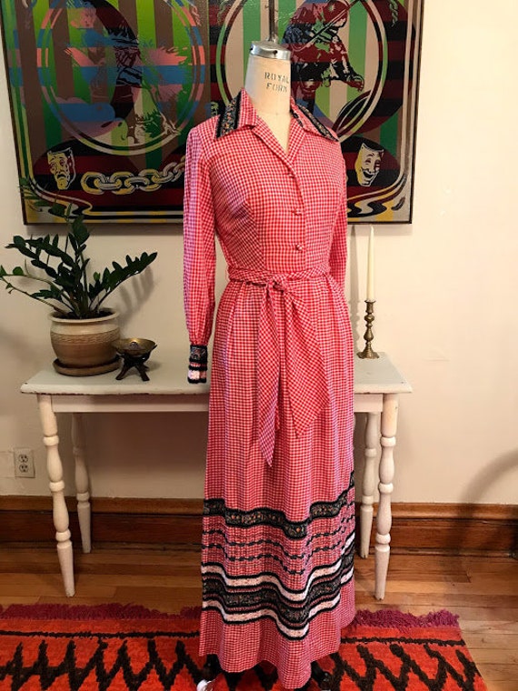 Vintage 70's - Gingham Prairie Dress with Floral C