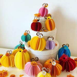File digitale SVG, zucche di carta, creazioni di carta, zucca 3D, decorazioni autunnali, decorazioni di Halloween, decorazioni autunnali, cartoncino, margherite di carta, PDF