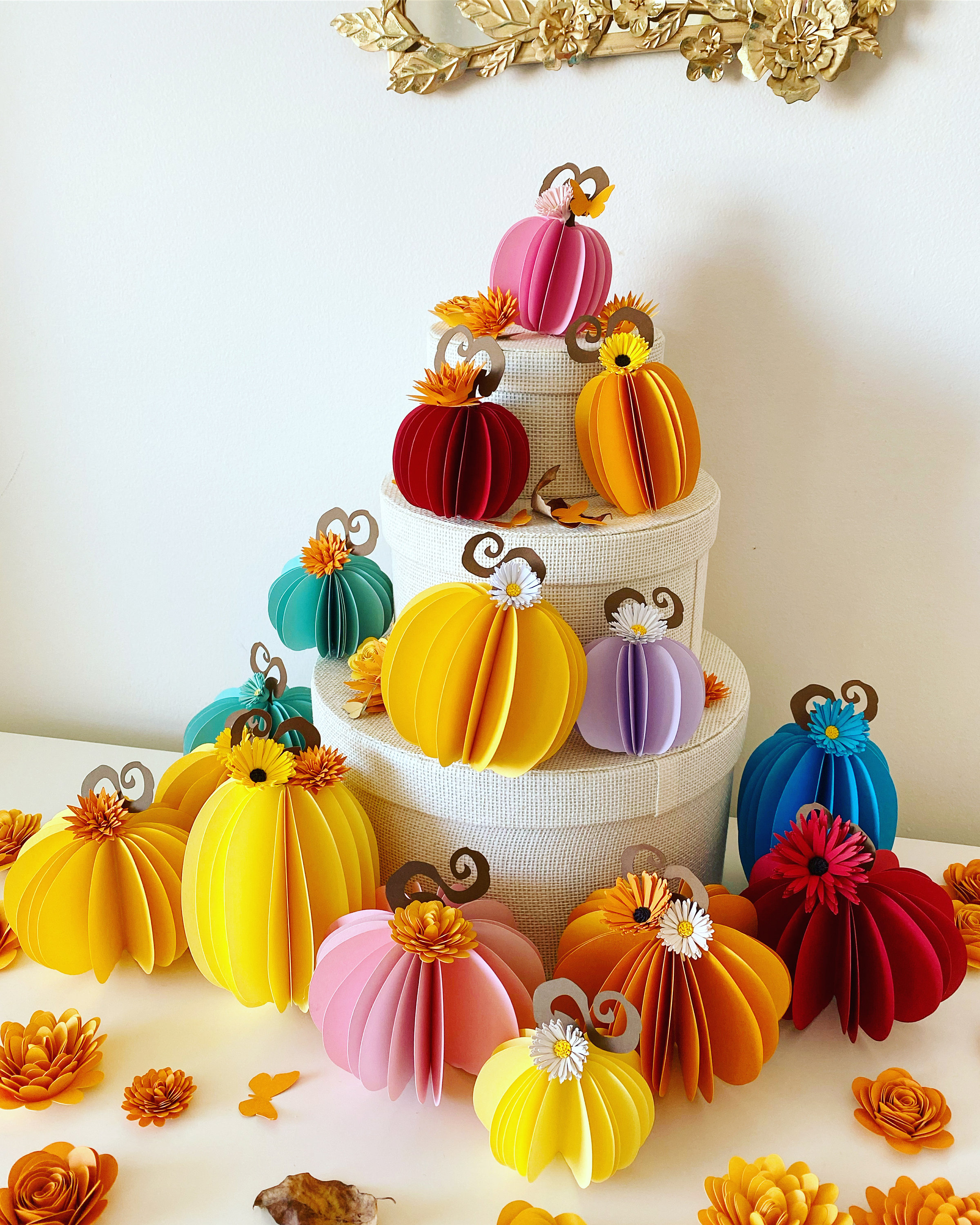 Lot De 8 Lanternes Papier Nid D'abeille Citrouilles - Décoration Halloween, Thanksgiving, Automne, 4 Couleurs Pailletées