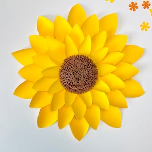 Modello digitale SVG, Girasole di carta, Decorazioni primaverili, Fiori di carta, Asilo nido fai da te, Decorazioni per la classe, Insegnante creativo, File Cricut, Lavoretti estivi