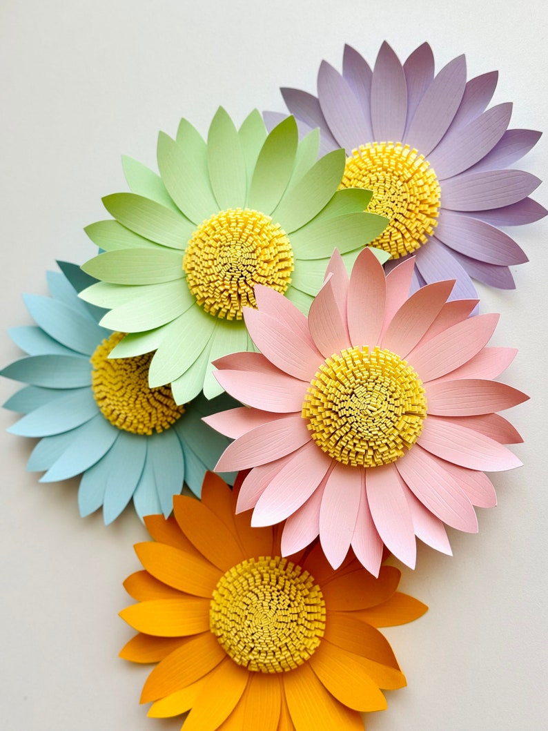 DIY Daisy Garland, Paper Flower File, SVG Digital Template, Crafts for Kids, Spring Crafts, Rainbow Decor, Mother's Day Gift, Handmade Gift image 1