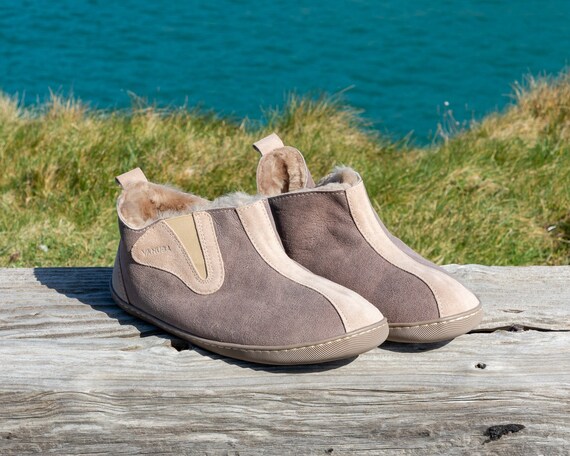 Ugg moccasin boots womens top