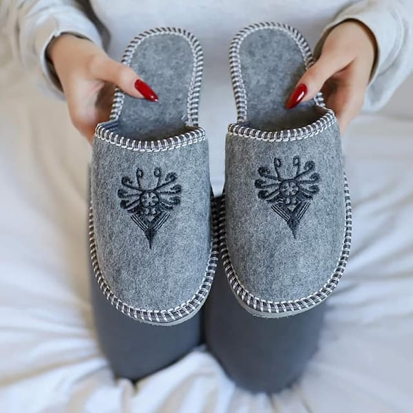 Women's Felt Slippers Home Shoes Sandals Polskie Kapcie Grey polish highlander traditional Parzenica embroidery UK SELLER