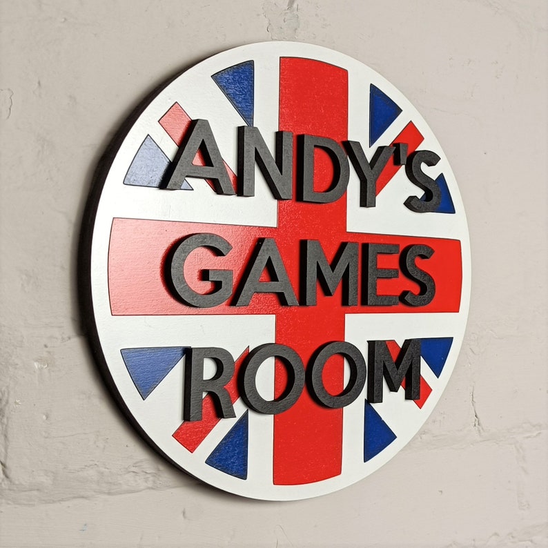 Personalised round Union Jack flag sign / family name plaque wall art / Christmas, anniversary, birthday gift idea image 5