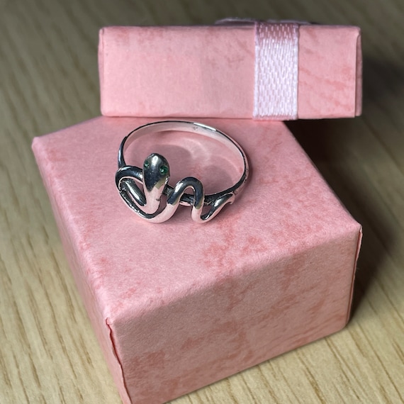 Silver snake / serpent ring with green emerald ey… - image 6