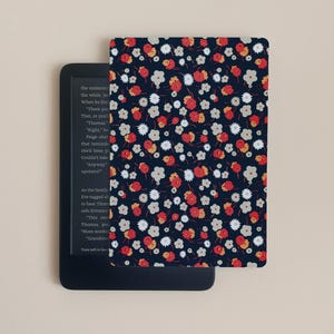 Japanese Floral themed Kindle Paperwhite Case Insert | Kindle Accessories | Accessories for Kindle | Bookish Case inserts | E-reader inserts