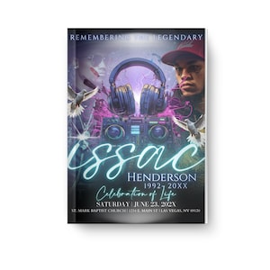 Puede incluir: Un folleto conmemorativo en blanco y negro con un gráfico en azul y verde neón del nombre "Issac Henderson" y las fechas "1992, 20XX". El folleto también incluye el texto "Celebration of Life" y la fecha "Sábado 23 de junio de 202X".