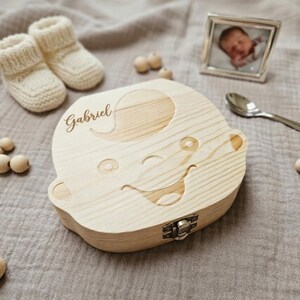 Personalisierte Babyzahnbox aus Holz, Geschenk zur Babyparty, gravierte Erinnerungsbox für Babys, Aufbewahrung für Babyzähne für Jungen und Mädchen Bild 4