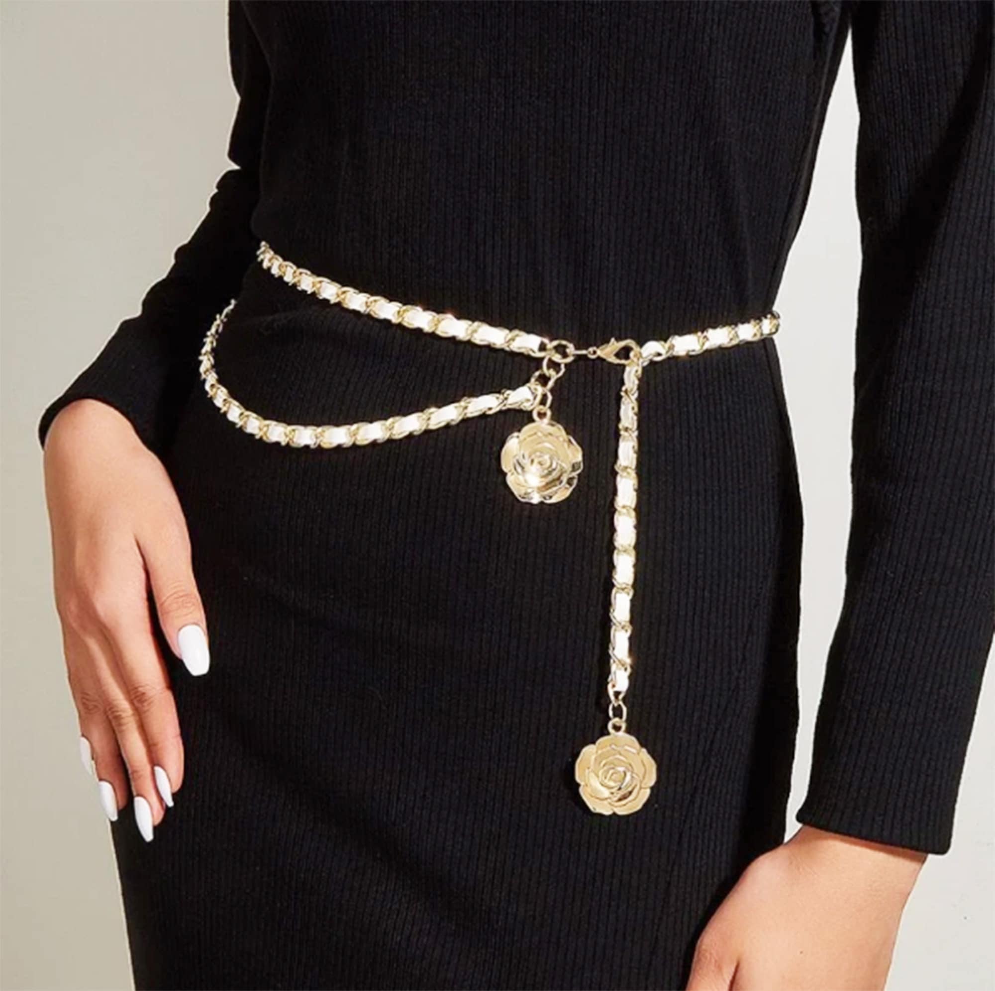 Chanel - Authenticated Belt - Chain Gold Plain for Women, Very Good Condition