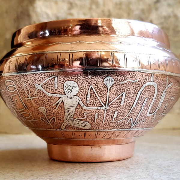 Antique copper bowl. Stunning Antique Copper, 'Cache-Pot' with silver inlay depicting Egyptian motif. Circa early 1900's