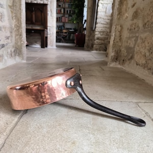 Gorgeous, rare, professional quality, vintage, French, 24cm hand hammered, 2.7mm copper, sauté pan manufactured for Lejeune. Circa 1970&#39;s