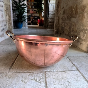 Gorgeous, rare, antique, French, professional quality, 34cm rolled top copper mixing bowl by Deroy Fils Aîné of Paris. Circa early 1900&#39;s