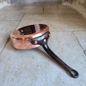 Gorgeous, rare, professional quality, vintage, French, 20cm hand hammered, 2.7mm copper, sauté pan manufactured for Lejeune. Circa 1970&#39;s