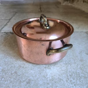 Beautiful, small, vintage, French, 1.8mm Villedieu copper cocotte / stewing pot, with lid. Circa 1960&#39;s / 70&#39;s