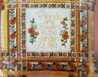 Vintage 1982 Creative Circle Friendship Pillow Embroidery Kit 0430 Jan Dalton Persian Wool 14x14