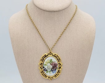 Vintage Gold Tone Rope Chain Necklace & Oversize Victorian Style Floral Cameo Pendant Costume Jewelry Retro Statement Women 26&quot; Flowers Oval
