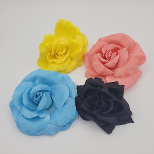 Broche de rosa de tela de gran tamaño Vintage, joyería de disfraz, declaración Retro, Pin de mujer, flores florales, vestido de seda en capas grandes, rosas con Clip