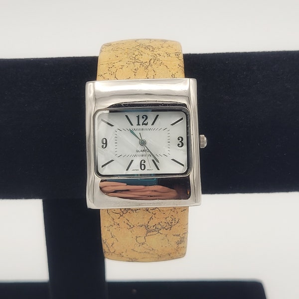 Vintage Silver Tone & Mother of Pearl Faux Leather Wrapped Ladies Cuff Watch Costume Jewelry Retro Statement Timepiece Rectangle Marbled Tan
