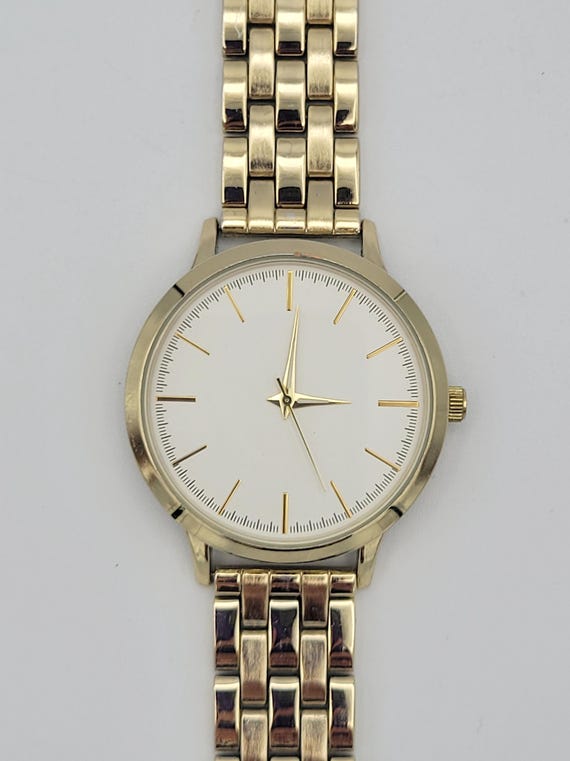 Vintage Gold Tone Unisex Bracelet Watch with White Face Costume Jewelry Accessories Statement Timepiece Men Women Minimal FMDM390