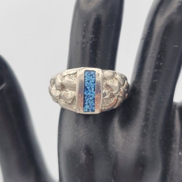 Vintage Silver Tone Men's Nugget Style Ring with Crushed Turquoise Stone Center Solitaire Statement Right Hand Costume Jewelry US 9 1/2