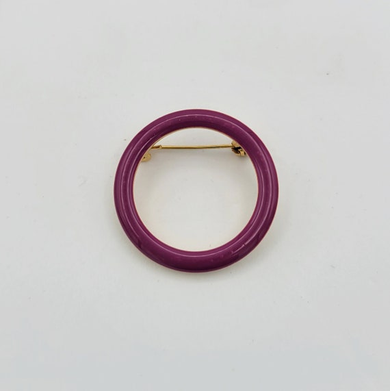 Vintage Gold Tone & Purple Enamel Openwork Circle Brooch Costume Jewelry Retro Statement Women Pin Simple Plain Geometric Minimalist Round