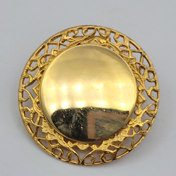 Vintage Gold Tone Circular Scarf Clip/Brooch with… - image 2