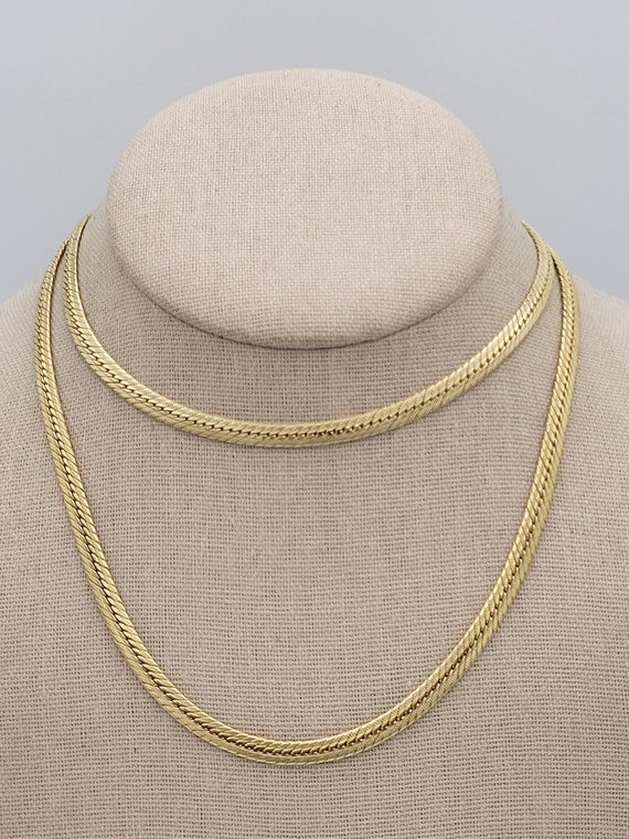 Vintage NEW 30" Gold Tone Herringbone Chain Neckl… - image 3
