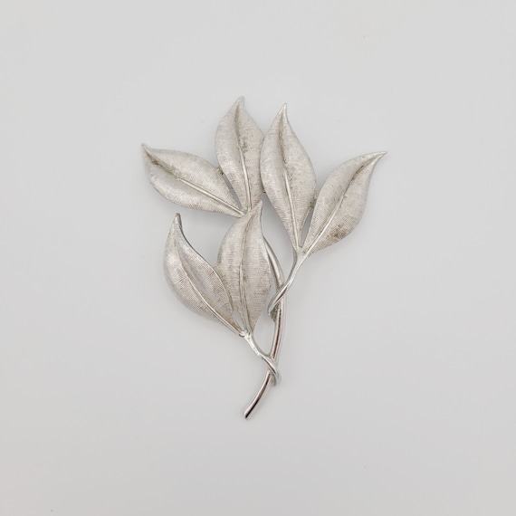 Vintage 1950s Emmons Silver Tone Oversize Leaf Brooch Costume Jewelry Retro Statement Women Pin Bunch Leaves Textured Chrome Brushed Finish